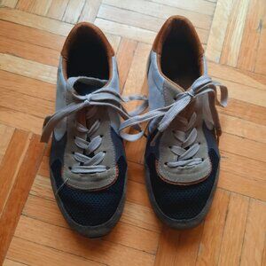 blue and grey Corsokids sneakers, for kid's size 33 size  US 2Y
